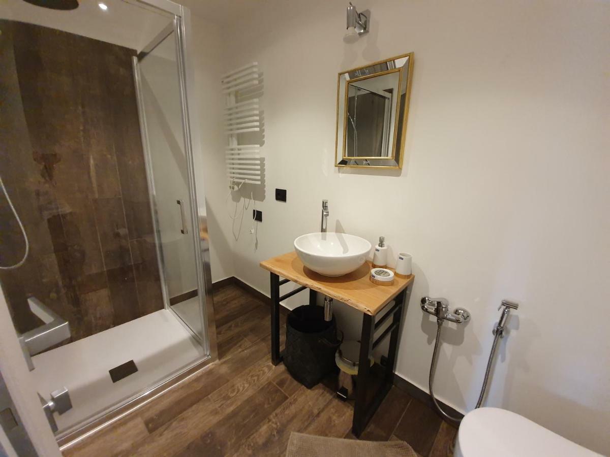 Agriturismo Podere Nigriano Salò Dış mekan fotoğraf